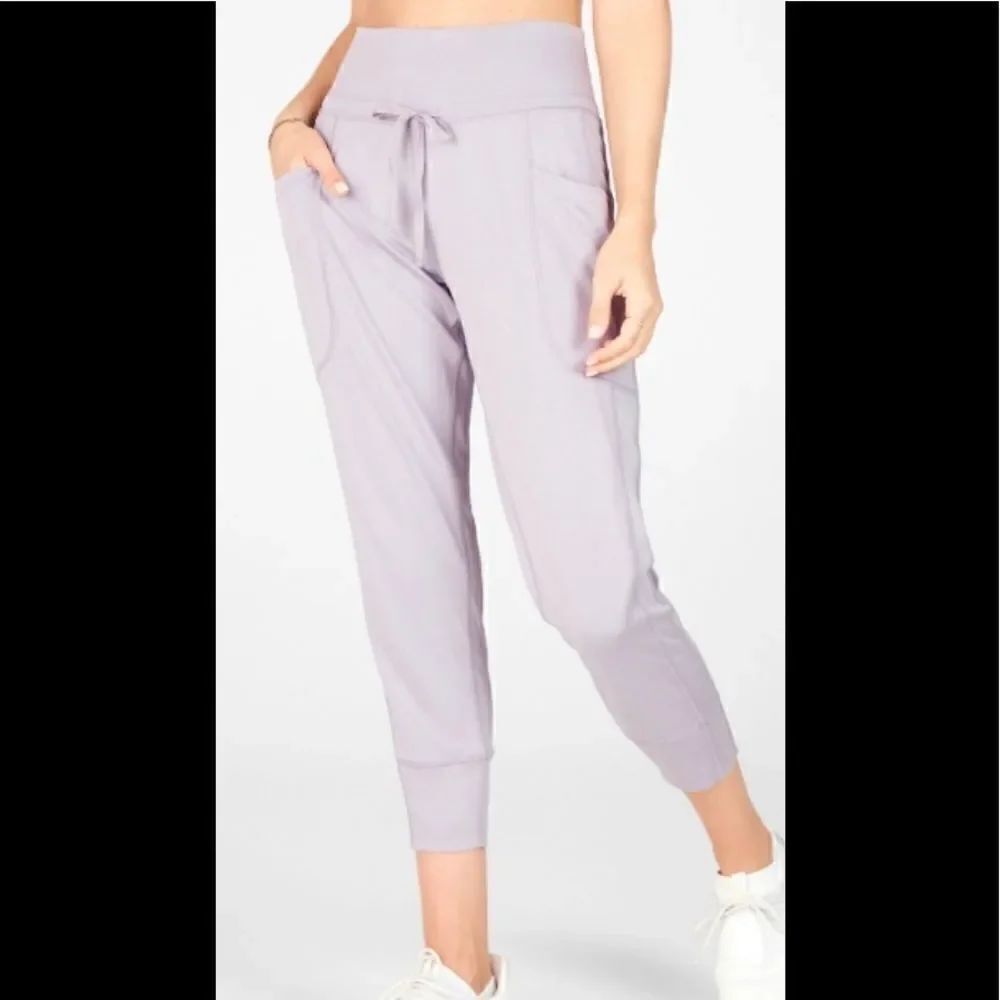 Fabletics Maj Washed Tricot Pant purple & navy